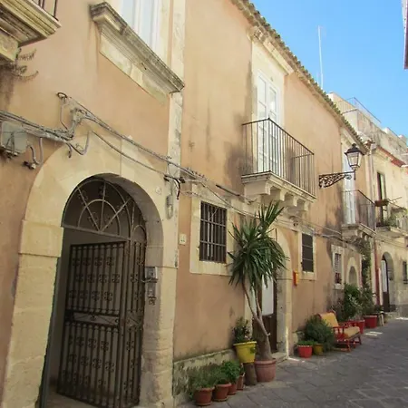 Casa Via Del Crocifisso * Συρακούσες